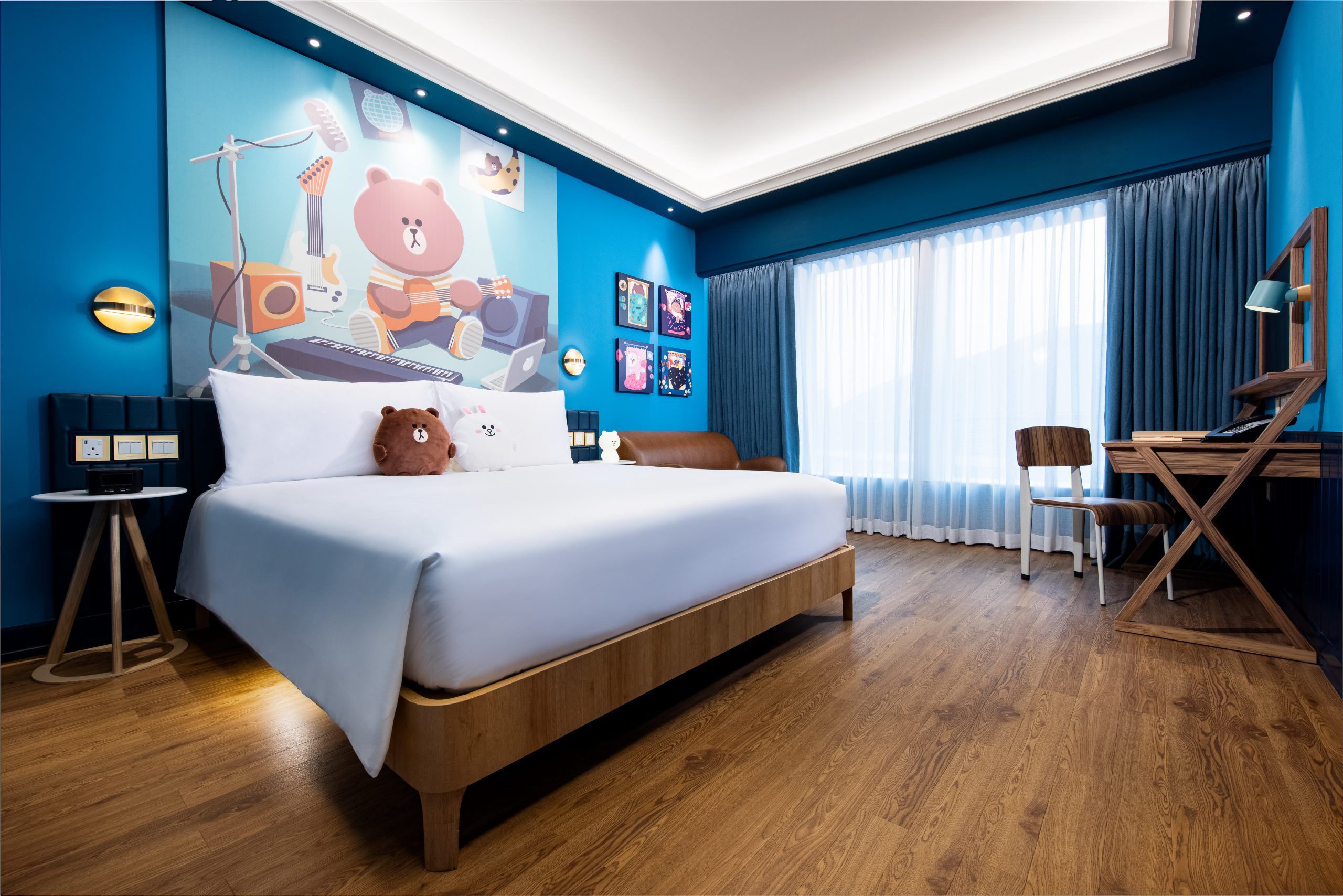 BROWN THEME ROOM.jpg
