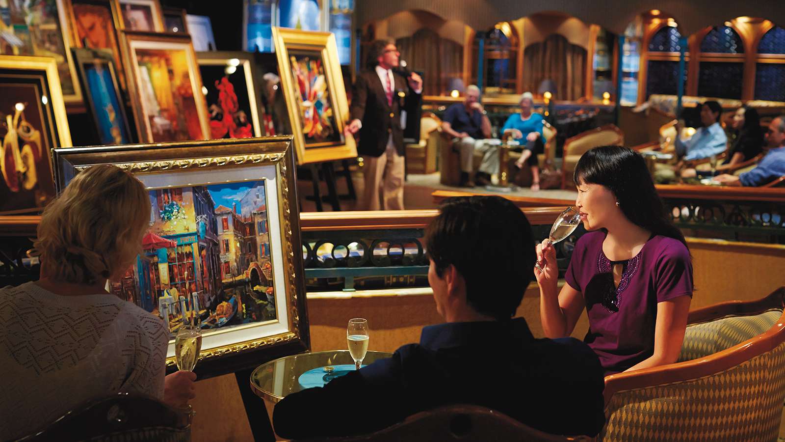 Crown_art_gallery_4b030c81e0.jpg