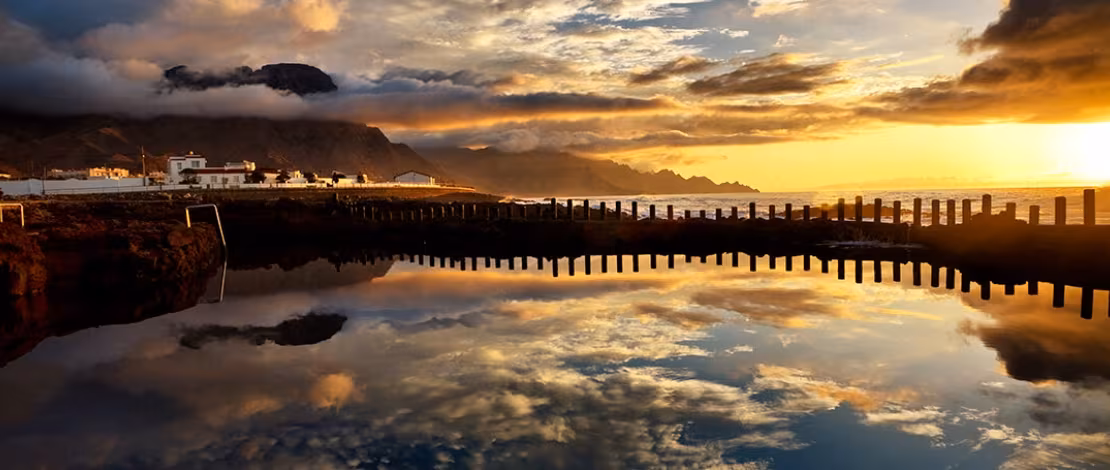 Piscinas-naturales-en-Agaete-Gran-Canaria-1554-c-TurismoCanarias.jpg_1911827709.avif