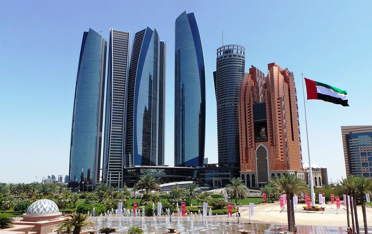 architecture-1545276_1280.jpg