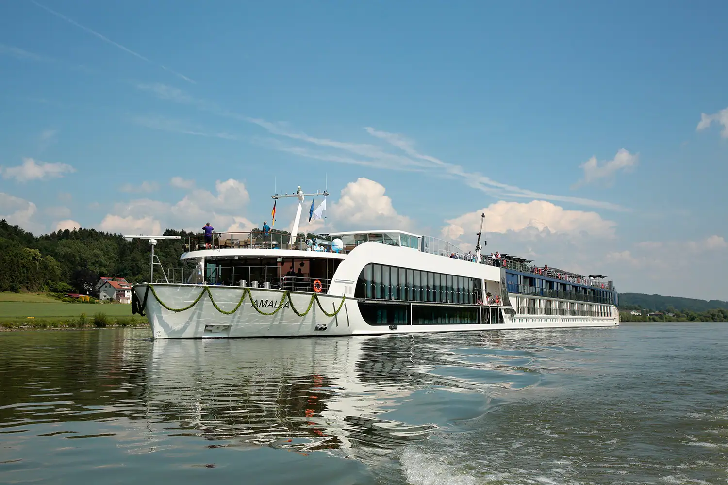 ship_31_Ext_gallery.webp